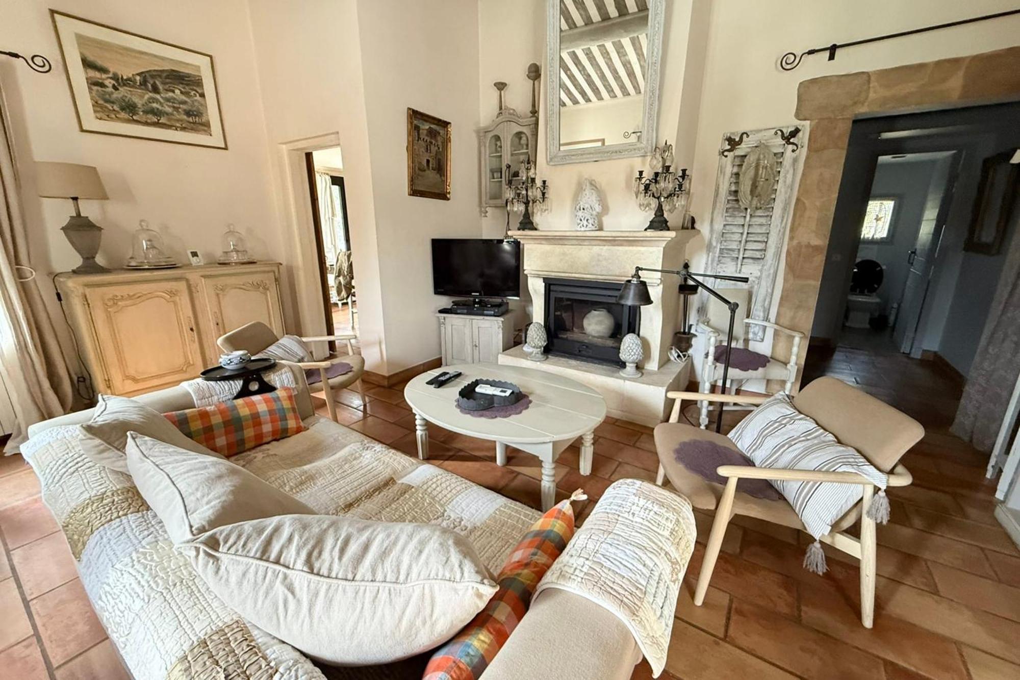 Beautiful Provencal Villa With Pool And Jacuzzi Lacoste  Buitenkant foto